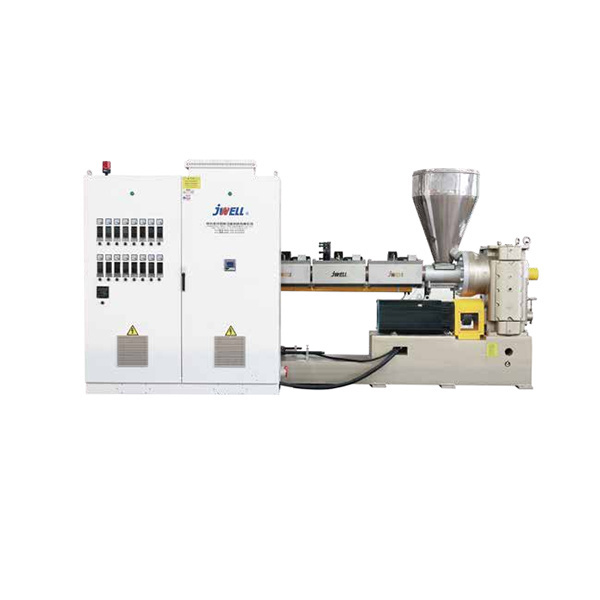 Service and Maintenance of the Round Drip Irrigation Pipe Extrusion Machine